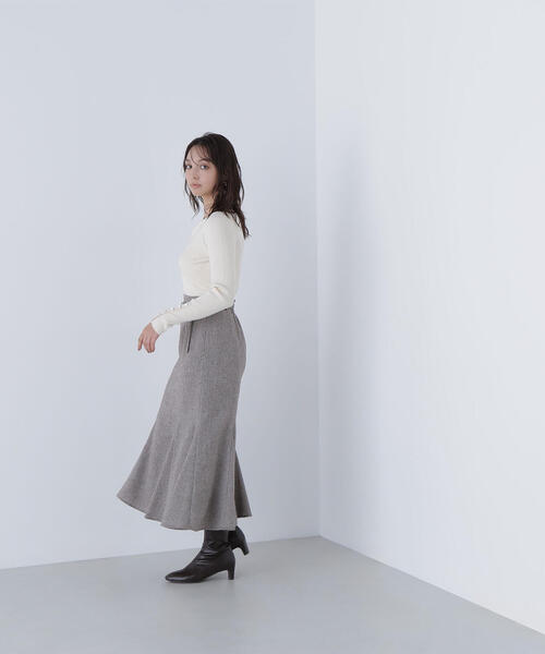 NATURAL BEAUTY BASIC（ナチュラルビューティーベーシック）の「◇ニュアンスネックリブニット（ニット/セーター・レディース・ピンク/ブルー/オフホワイト/チャコールグレー・FREE）」の16枚目の写真