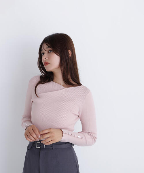 NATURAL BEAUTY BASIC（ナチュラルビューティーベーシック）の「◇ニュアンスネックリブニット（ニット/セーター・レディース・ピンク/ブルー/オフホワイト/チャコールグレー・FREE）」の4枚目の写真