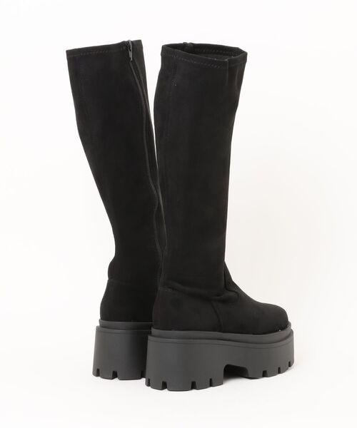 SPINNS（スピンズ）の「しなやかに美脚見せ / スエードロングブーツ（ブーツ・レディース・ブラック/ベージュ・LL/M/L）」の4枚目の写真