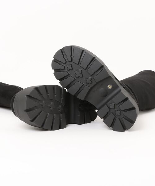 SPINNS（スピンズ）の「しなやかに美脚見せ / スエードロングブーツ（ブーツ・レディース・ブラック/ベージュ・LL/M/L）」の3枚目の写真