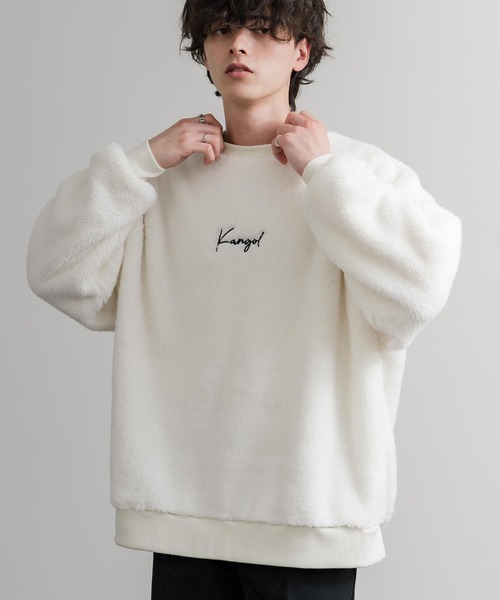 KANGOL（カンゴール）の「KANGOL カンゴール 別注コラボ ロゴ刺繍シャギーボアフリースクルーネックトレーナー（スウェット・メンズ・ベージュ/チャコール/ネイビー/ブラウン/ブラック/オフホワイト・M/L/XL）」の2枚目の写真