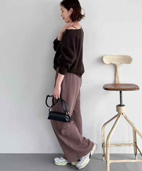 Doux archives(ドゥアルシーヴ)の「スパンコールボートネックニット(ニット/セーター・レディース・アイボリー/ブラウン/ラベンダー/イエロー・FREE)」の12枚目の写真