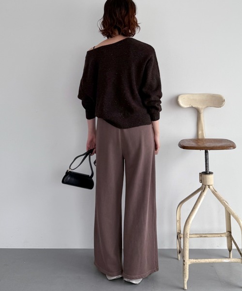 Doux archives(ドゥアルシーヴ)の「スパンコールボートネックニット(ニット/セーター・レディース・アイボリー/ブラウン/ラベンダー/イエロー・FREE)」の13枚目の写真