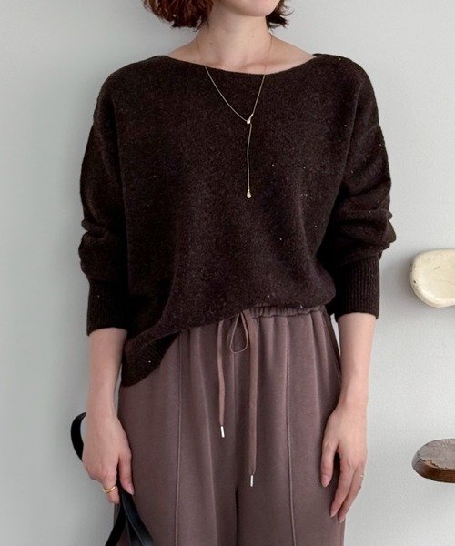 Doux archives(ドゥアルシーヴ)の「スパンコールボートネックニット(ニット/セーター・レディース・アイボリー/ブラウン/ラベンダー/イエロー・FREE)」の18枚目の写真