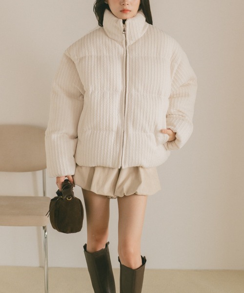 VANNIE U（ヴァニーユー）の「ケーブルニット中綿コート（その他アウター・レディース・ブラック/アイボリー・FREE）」の22枚目の写真