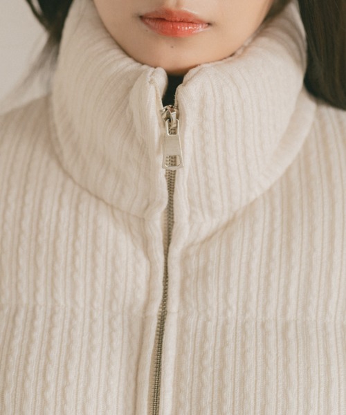 VANNIE U（ヴァニーユー）の「ケーブルニット中綿コート（その他アウター・レディース・ブラック/アイボリー・FREE）」の6枚目の写真