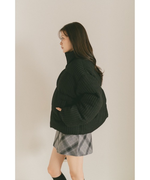 VANNIE U（ヴァニーユー）の「ケーブルニット中綿コート（その他アウター・レディース・ブラック/アイボリー・FREE）」の12枚目の写真