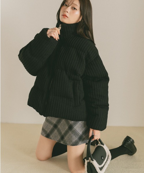 VANNIE U（ヴァニーユー）の「ケーブルニット中綿コート（その他アウター・レディース・ブラック/アイボリー・FREE）」の14枚目の写真