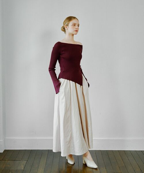 cle blatt(クレブラット)の「アシメドッキングニットワンピース(ワンピース・レディース・ボルドー/ベージュ/ブラック・MEDIUM)」の6枚目の写真