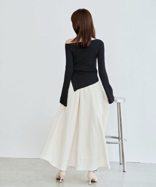cle blatt(クレブラット)の「アシメドッキングニットワンピース(ワンピース・レディース・ボルドー/ベージュ/ブラック・MEDIUM)」の15枚目の写真