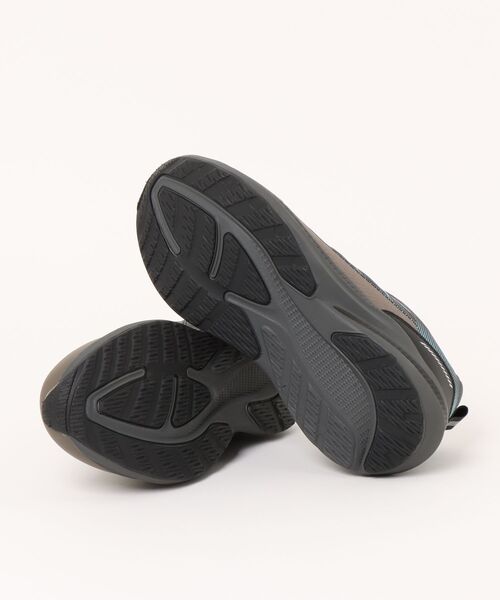 ATHREAM(アスリーム)の「ATHREAM アスリーム メンズ 透湿防水ランニングシューズ【透湿防水/幅広3E/軽量/高反発クッション/滑りにくい】スニーカー 675200(スニーカー・メンズ・ベージュ系その他/チャコールグレー・25.0cm/25.5cm/26.0cm/26.5cm/27.0cm/27.5cm/28.0cm)」の4枚目の写真