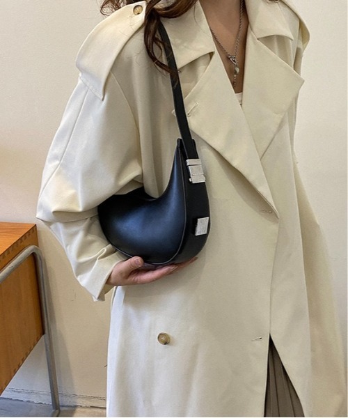 Burner(バーナー)の「【OKUOKU 0909】ハーフムーンショルダーバッグ oku-bag-4-11【RBTS】(ショルダーバッグ・レディース・ブラック・FREE)」の2枚目の写真