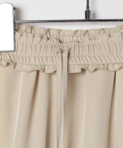 LEPSIM（レプシィム）の「艶トロミイージーパンツ　581495（その他パンツ・レディース・アイボリー/チャコールグレー/ネイビー・FREE）」の10枚目の写真