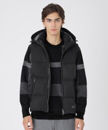 ブラック ダウンベスト ロゴパッチ付き セール】 撥水 バックステッチダウンベスト / スタンドジップ