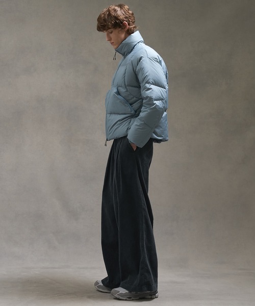 PUBLIC TOKYO（パブリックトウキョウ）の「【再入荷なし】ステッチスタンドショートモンスターダウン　/防寒/冬服/軽量/ブルゾン/大人気（ダウンジャケット/コート・メンズ・ブラック/ライトブルー・1/2）」の10枚目の写真