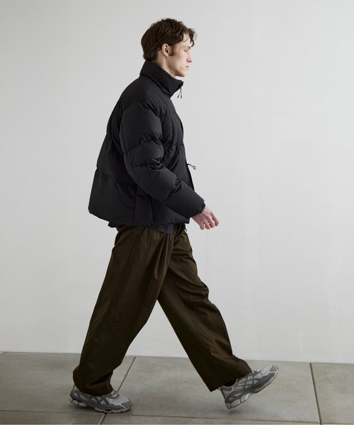 PUBLIC TOKYO（パブリックトウキョウ）の「【再入荷なし】ステッチスタンドショートモンスターダウン　/防寒/冬服/軽量/ブルゾン/大人気（ダウンジャケット/コート・メンズ・ブラック/ライトブルー・1/2）」の21枚目の写真