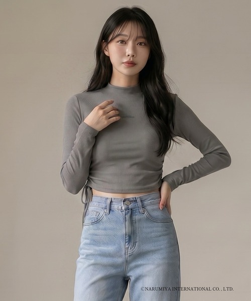 DIP IN CHOCOLATE(ディップインチョコレート)の「【エンジェルブルー×DIP IN CHOCOLATE】ハイネックリブトップス(Tシャツ/カットソー・レディース・チャコールグレー/ブルー/ブラウン・F)」の1枚目の写真