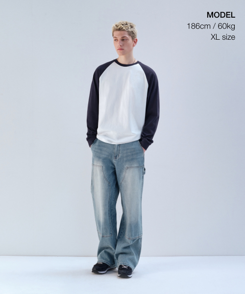 MUSINSA STANDARD（ムシンサスタンダード）の「リラックスドリップカフスラグラン長袖Tシャツ[ホワイト/ネイビー]（Tシャツ/カットソー・メンズ・その他・LARGE/X-LARGE/XX-LARGE/MEDIUM/SMALL/XXX-LARGE）」の2枚目の写真