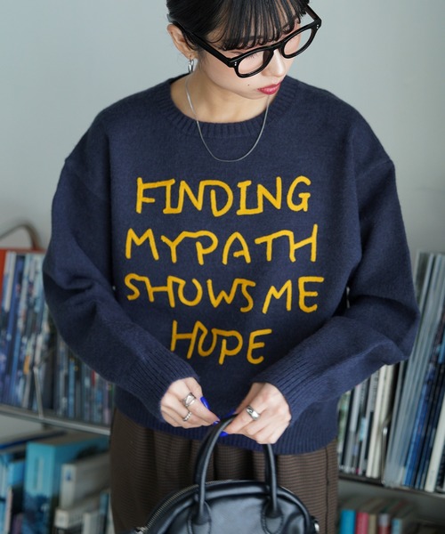 Chillfar（チルファー）の「レタリングカラフルロゴニット（ニット/セーター・レディース・レッド/アイボリー/グレー/ネイビー系/イエロー・FREE）」の18枚目の写真