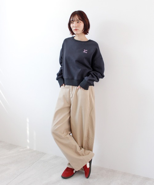 ABYS(アビス)の「袖シャーリング裏起毛スウエット(スウェット・レディース・ピンク/ネイビー/オレンジ/杢グレー・FREE)」の21枚目の写真