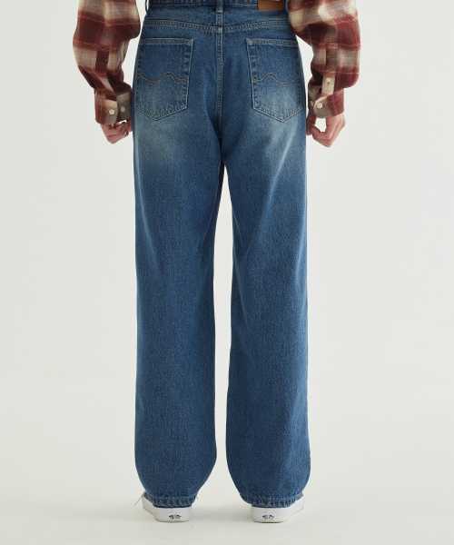 COVERNAT(カバーナット)の「レギュラーフィットデニムパンツ ブルー(デニムパンツ・レディース・その他・SMALL/MEDIUM/LARGE/X-LARGE/XX-LARGE/X-SMALL)」の8枚目の写真