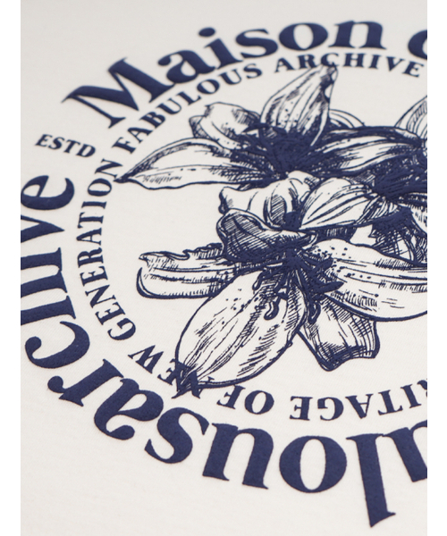 FABULOUS ARCHIVE(ファビュラスアーカイブ)の「ウィメンズ リリス エンボ クロップTシャツ クリームネイビー(FCC2TS387W)(Tシャツ/カットソー・レディース・ネイビー・SMALL/MEDIUM)」の4枚目の写真