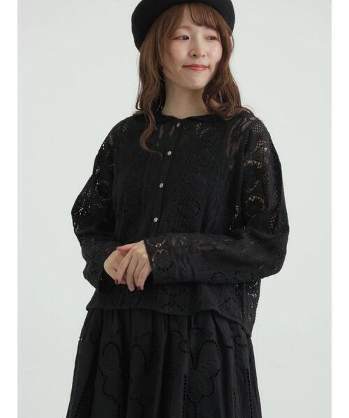 TSUHARU by Samansa Mos2(ツハルバイサマンサモスモス)の「レースパッチワークセーラー襟ブラウス(シャツ/ブラウス・レディース・ブラック/ブルー/オフホワイト・F)」の2枚目の写真