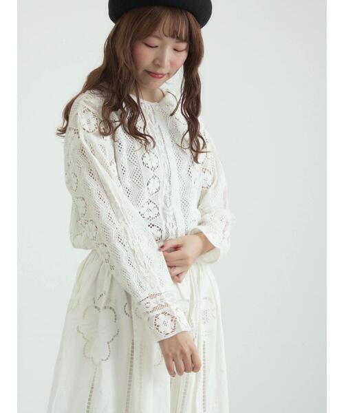 TSUHARU by Samansa Mos2(ツハルバイサマンサモスモス)の「レースパッチワークセーラー襟ブラウス(シャツ/ブラウス・レディース・ブラック/ブルー/オフホワイト・F)」の5枚目の写真