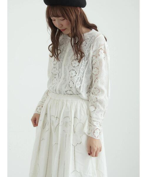 TSUHARU by Samansa Mos2(ツハルバイサマンサモスモス)の「レースパッチワークセーラー襟ブラウス(シャツ/ブラウス・レディース・ブラック/ブルー/オフホワイト・F)」の6枚目の写真