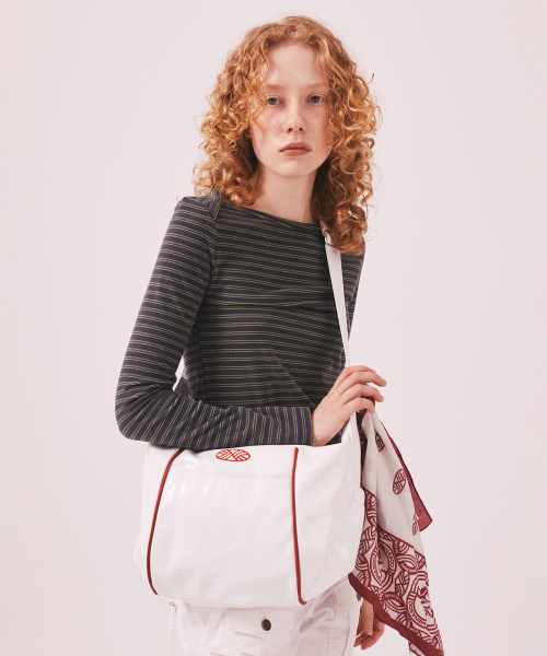 MENASOO(ミナス)の「Brushed Striped Boatneck Long T Shirt_Khaki(Tシャツ/カットソー・レディース・カーキ・F)」の11枚目の写真