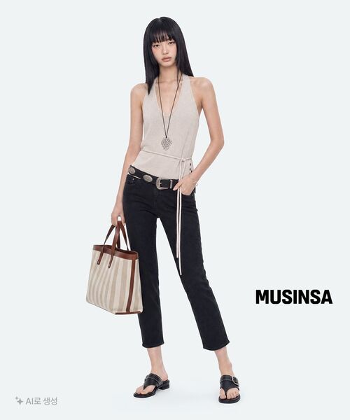 KHIHO（キホ）の「スタディア バックル フリップフロップ ブラック（サンダル・レディース・ブラック・23cm/23.5cm/24cm/24.5cm/25cm）」の8枚目の写真