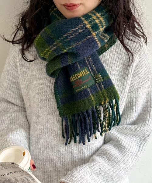 fredy emue（フレディエミュ）の「【TWEED MILL/ツイードミル】サイドステッチウールチェックマフラー（マフラー・レディース・レッド系その他/グリーン系その他/ホワイト系その他2/ブラック系その他/ブルー系その他6・FREE）」の11枚目の写真