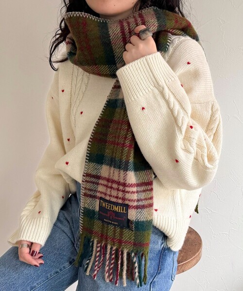 fredy emue（フレディエミュ）の「【TWEED MILL/ツイードミル】サイドステッチウールチェックマフラー（マフラー・レディース・レッド系その他/グリーン系その他/ホワイト系その他2/ブラック系その他/ブルー系その他6・FREE）」の12枚目の写真