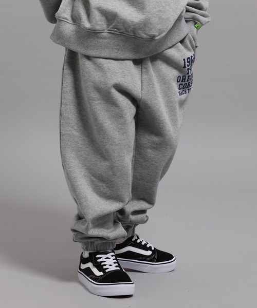 GEORGE'S(ジョージズ)の「【KIDS】ロゴスウェットパンツ(スウェットパンツ・キッズ・オフホワイト/杢グレー/ネイビー・110cm/130cm/150cm)」の15枚目の写真