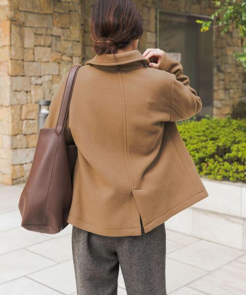 URBAN RESEARCH DOORS（アーバンリサーチドアーズ）の「ショールカラー2WAYショートコート（その他アウター・レディース・キャメル/ネイビー・SMALL/MEDIUM）」の18枚目の写真