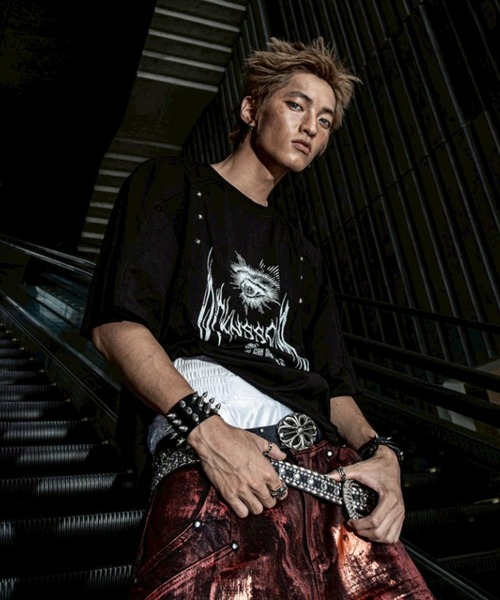 RICH（リッチ）の「【RICH】DRKNSS Printed Over T-shirt / 【リッチ】ロゴグラフィックオーバーサイズ半袖Tシャツ（Tシャツ/カットソー・メンズ・ブラック・02/01）」の6枚目の写真