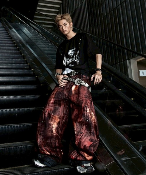 RICH（リッチ）の「【RICH】DRKNSS Printed Over T-shirt / 【リッチ】ロゴグラフィックオーバーサイズ半袖Tシャツ（Tシャツ/カットソー・メンズ・ブラック・02/01）」の7枚目の写真