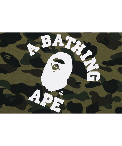 A BATHING APE（アベイシングエイプ）の「1ST CAMO COLLEGE CREWNECK SWEATSHIRT（スウェット・メンズ・グリーン/イエロー・MEDIUM/SMALL/X-LARGE/XXX-LARGE/XX-LARGE/LARGE）」の5枚目の写真