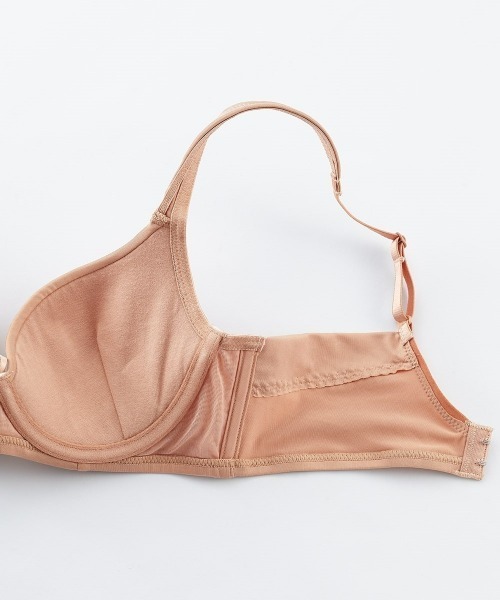 nissen（ニッセン）の「脇すっきり柔らかシームレスブラジャー（トリンプ）（B85～F90）（ブラジャー・レディース・カーキ/スモークピンク/ダークベージュ/パープル/ブラック/ブラウン・B85/C85/D85/E85/F85/C100/D90/D95/E95/D100/E90/F90/C90/C95）」の22枚目の写真