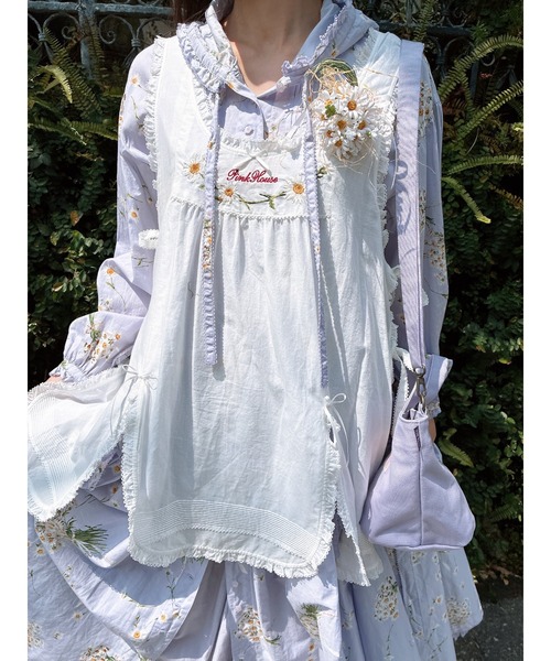 PINK HOUSE（ピンクハウス）の「マーガレットブーケ刺繍ミニトートポシェット（ショルダーバッグ・レディース・ブラック/サックスブルー/ピンク/ラベンダー・フリー）」の6枚目の写真