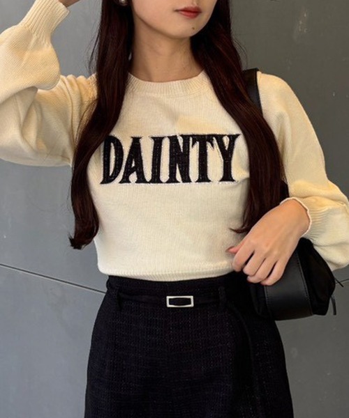 one after another NICE CLAUP(ワンアフターアナザーナイスクラップ)の「ツイードフロントロゴニット(ニット/セーター・レディース・アイボリー/ブラック/杢グレー/ピンク・FREE)」の2枚目の写真