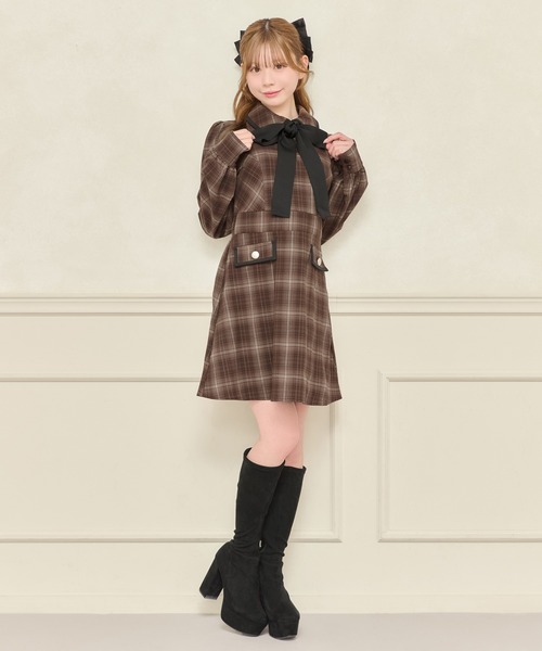 apres jour(アプレジュール)の「配色ボウタイミニワンピース(ワンピース・レディース・ブラウン系その他/ブラック系その他・X-LARGE/フリー)」の9枚目の写真