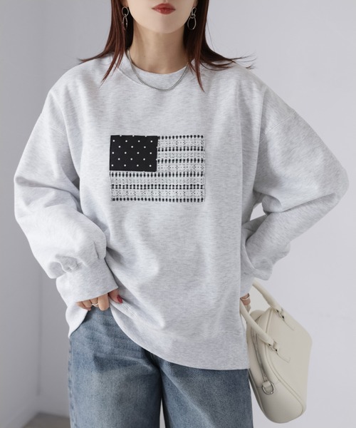 Riberry(リベリー)の「レースパッチワーク国旗裏起毛スウェット(スウェット・レディース・チャコールグレー/杢グレー/オートミール・FREE)」の3枚目の写真