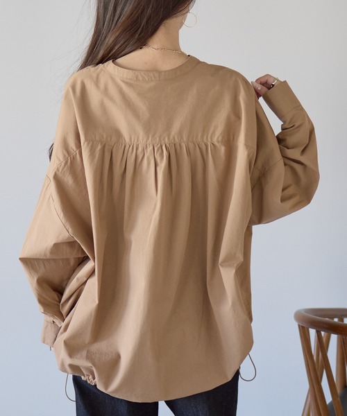 PREFERIR(プレフェリール)の「【ZOZO限定】裾ドロストワイドシャツブラウス(シャツ/ブラウス・レディース・ブラック/ネイビー/キャメル・FREE)」の3枚目の写真