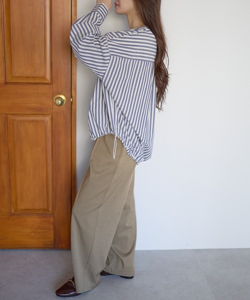 PREFERIR(プレフェリール)の「【ZOZO限定】裾ドロストワイドシャツブラウス(シャツ/ブラウス・レディース・ブラック/ネイビー/キャメル・FREE)」の12枚目の写真