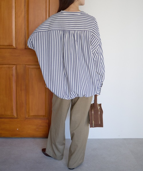 PREFERIR(プレフェリール)の「【ZOZO限定】裾ドロストワイドシャツブラウス(シャツ/ブラウス・レディース・ブラック/ネイビー/キャメル・FREE)」の14枚目の写真