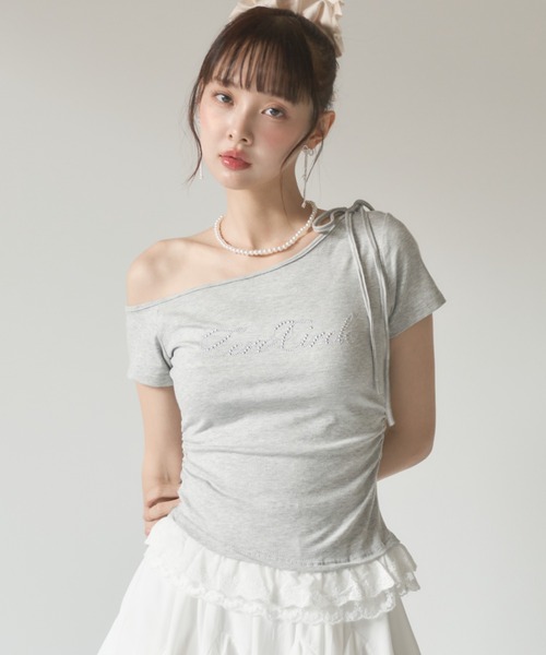 Nadana(ナダナ)の「レースフリルワンショルトップス(Tシャツ/カットソー・レディース・ホワイト/グレー/ブラック・FREE)」の3枚目の写真