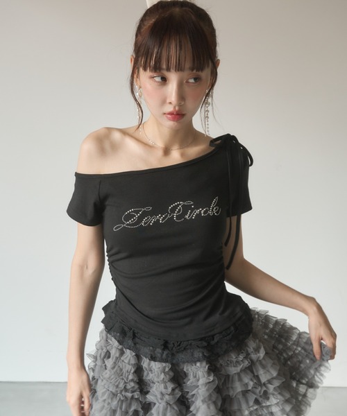 Nadana(ナダナ)の「レースフリルワンショルトップス(Tシャツ/カットソー・レディース・ホワイト/グレー/ブラック・FREE)」の2枚目の写真