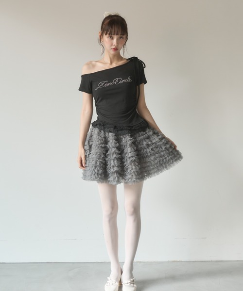 Nadana(ナダナ)の「レースフリルワンショルトップス(Tシャツ/カットソー・レディース・ホワイト/グレー/ブラック・FREE)」の12枚目の写真