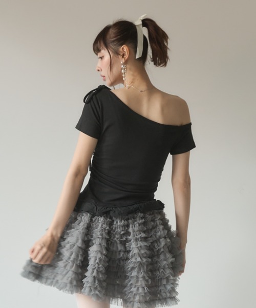 Nadana(ナダナ)の「レースフリルワンショルトップス(Tシャツ/カットソー・レディース・ホワイト/グレー/ブラック・FREE)」の16枚目の写真